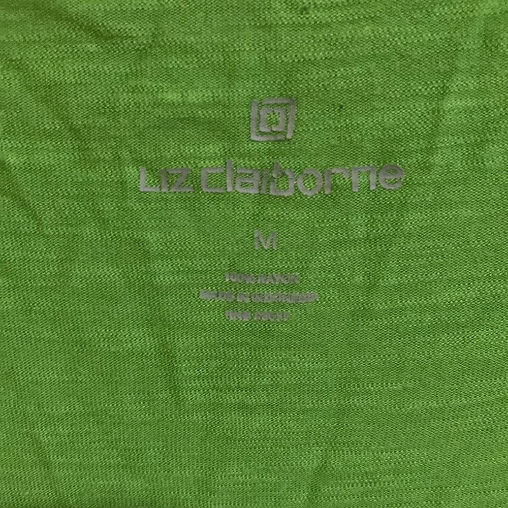 Liz Claiborne Green Ruffled Asymmetrical Cap Sleeve Blouse - Picture 2 of 4